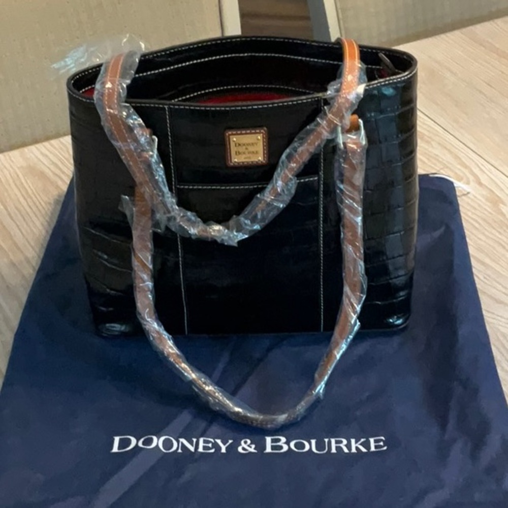 Rooney Burke satchel, please don’t say pictures can’t be seen